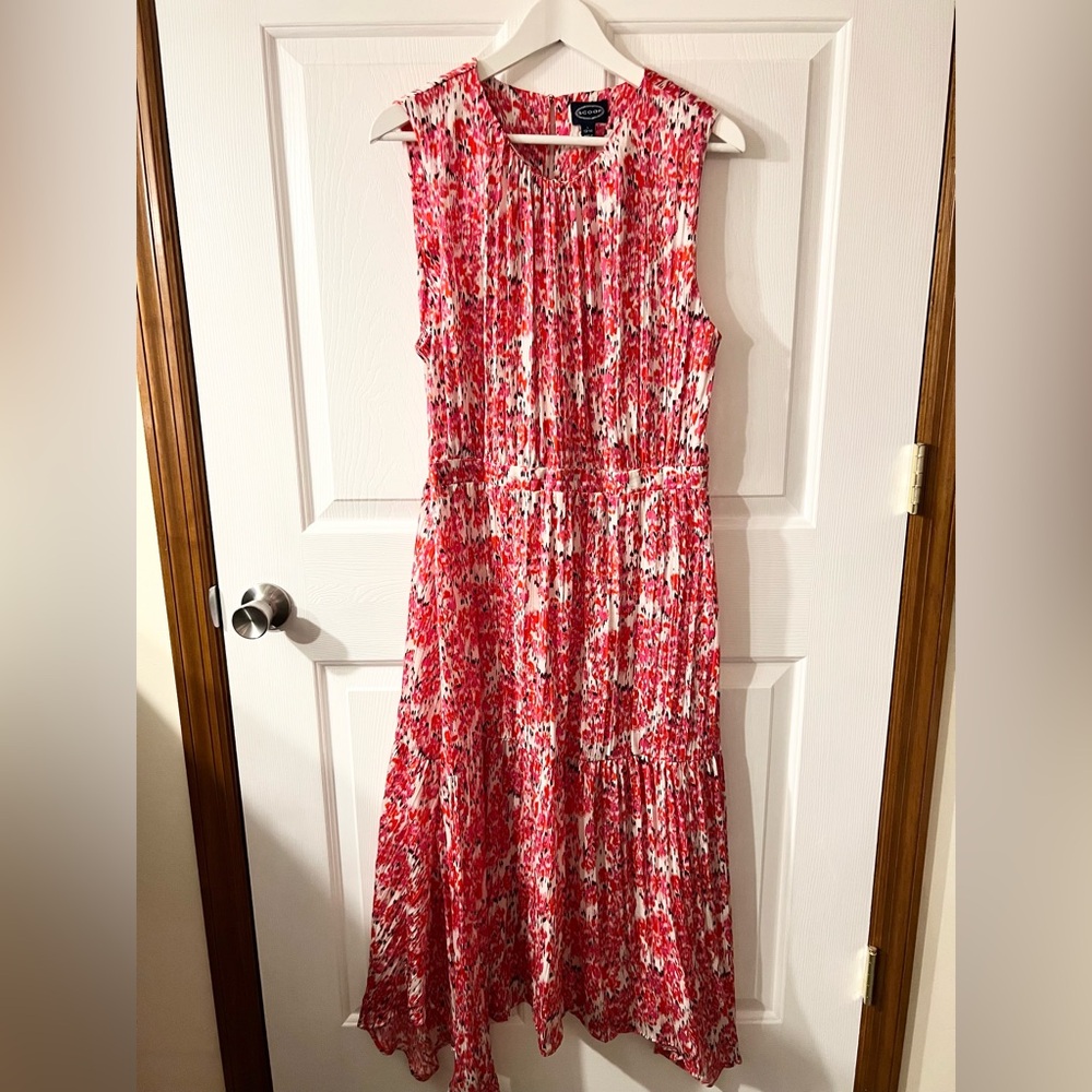 Beautiful multi-pink colored women’s maxi dress
